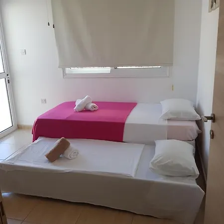 Jasmine 2 Bedroom פרוטאראס